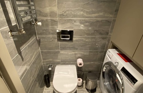 Mahmutbey Apartment | Modern Studio Retreat - Steps from Mall of Istanbul