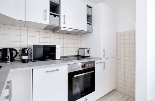 Schillerkiez Apartment | Cozy Neukölln 1BR: Fully Furnished, Pet-Friendly Retreat