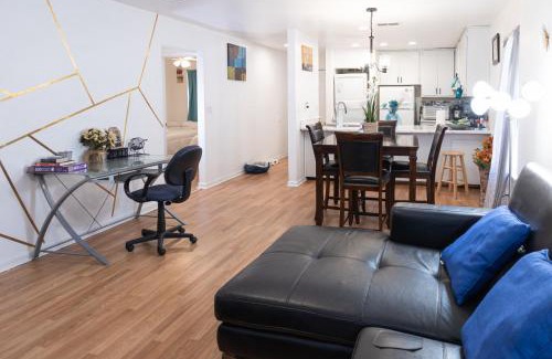 Griffin Heights Apartment | Convenient Noles Hotel Near FSU and FAMU in Downtown Tally
