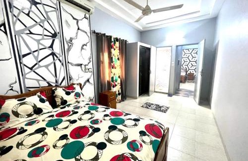 Ouagadougou Apartment | Pet-Friendly Deluxe Résidence with 10/10 Guest Rating