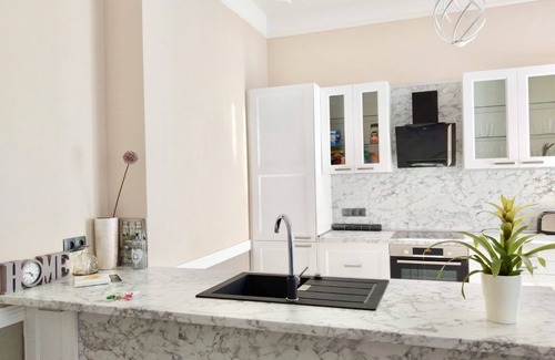 Nove Mesto House | Deluxe Residence at Dancing House with Kitchen & Netflix