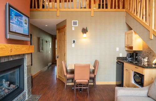 Banff Condo | Experience the Rockies Suite & Relax in Grotto Hot Pools