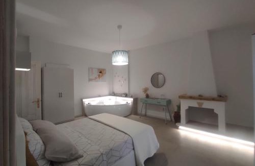 Vico del Gargano Apartment | Romantic Suite with Ocean View & Private Beach Access