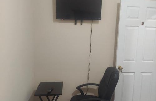 Jersey City Hostel | Deluxe Room E