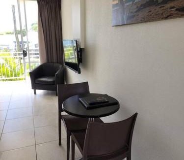 Emu Park Apartment | Relaxing Deluxe Studio with Pool Access for Memorable Stays