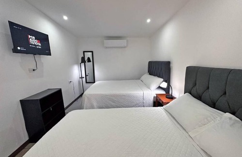 Tamarindo Hotel | Oceanfront Deluxe Suite #9 for Family & Breakfast Included