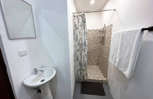 Tamarindo Hotel | Oceanfront Deluxe Suite #9 for Family & Breakfast Included