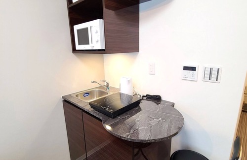 Higashigotanda Hotel | Elegant Twin Room in Shinagawa-ku, Tokyo - Rated 9/10
