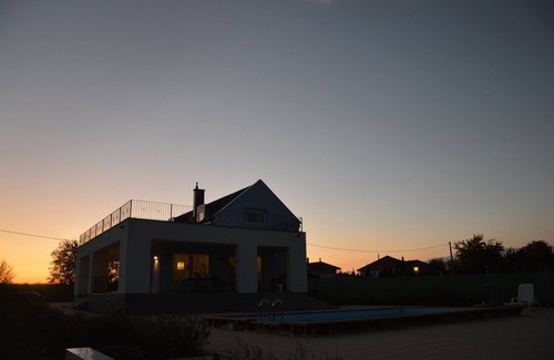 Nemesbuk Villa | Inviting Villa with Pool, Ocean View, and Spa Amenities