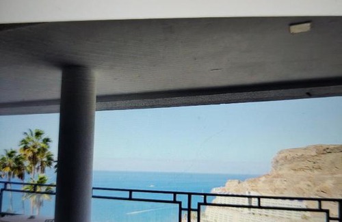 Taurito Apartment | Deluxe Sunset View: Family-Friendly Pool Retreat