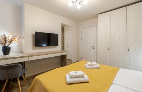 Yavory Apartment | Child-Friendly Retreat at DeMar Apart Sun – Guest Rated 9.8