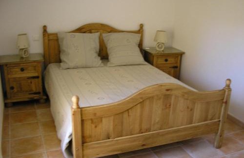 Oppede House | Elegant Demeure d'hôtes et Mas Maurice with Ocean Views