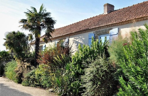 La Barre-de-Monts House | Demeure François de l'Isle du Fief-Enclosed garden, Quiet. Pets welcome. WiFi.