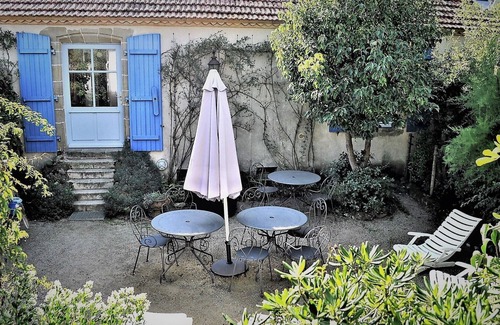 La Barre-de-Monts House | Demeure François de l'Isle du Fief-Enclosed garden, Quiet. Pets welcome. WiFi.