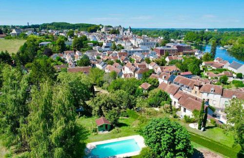 Seigy House | Charming Demeure Vue sur Cher: Near Château & Zoo de Beauval