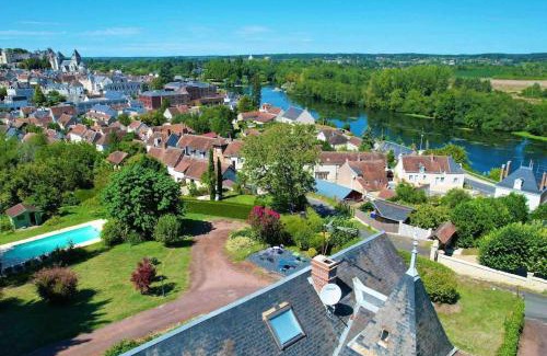 Seigy House | Charming Demeure Vue sur Cher: Near Château & Zoo de Beauval