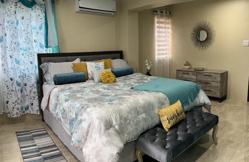 Harbour View House | Kid-Friendly Retreat at DeMontagnac Paradise