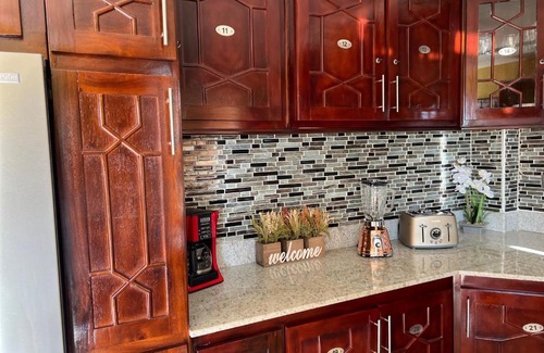 Harbour View House | Kid-Friendly Retreat at DeMontagnac Paradise