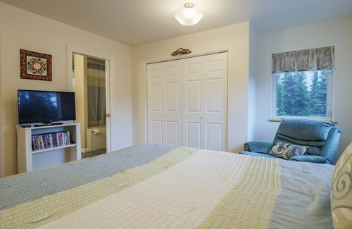 Healy Bed & Breakfast | Exceptional Comfort at Denali Primrose B&B - Child Friendly