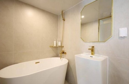 Masan Hotel | Cozy Stay at Valentine Motel with Breakfast & Family Amenities
