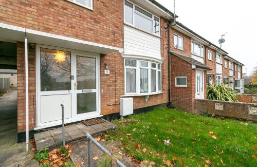 Letchworth House | Budget-Friendly Denby Lodge: Perfect for Family Stays