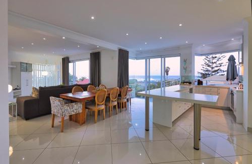 Vineta House | Guest Rated 9.6: Denhill Villa Unit 4 Awaits You!