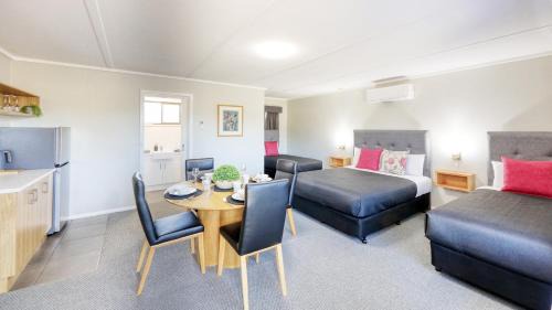 Deniliquin Hotel | Family-Friendly Deniliquin Motel with Kitchen Access