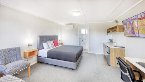 Deniliquin Hotel | Family-Friendly Deniliquin Motel with Kitchen Access
