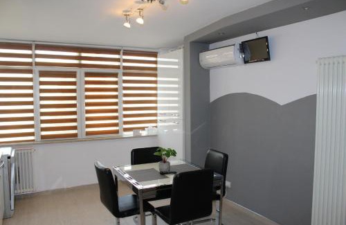 Turda Apartment | Child-Friendly Retreat at Denis Apartment - Guest Rated 9.8