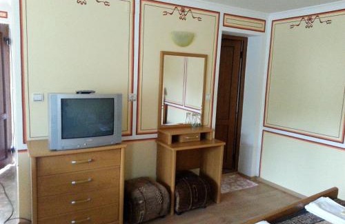 Koprivshtitsa House | Pet-Friendly Denis Guest House with Kitchen & Great Reviews