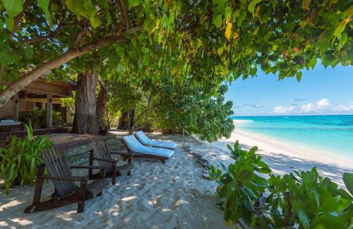Denis Island Hotel | Discover Denis Private Island Seychelles with Ocean Views