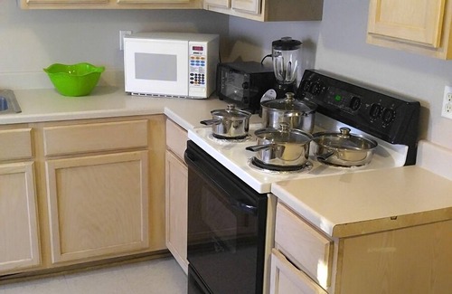 Killeen Apartment | Inviting Denis Temporary Housing with Ocean View & Spa