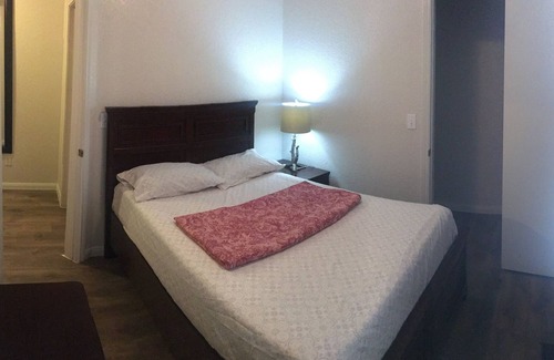 Killeen Apartment | Cozy 3-Bedroom Apartment with Ocean Views and Spa Access