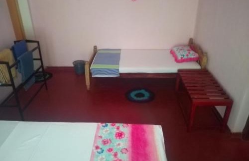 Deniyaya House | Cozy Deniyaya Guest House: Family-Friendly with Great Amenities