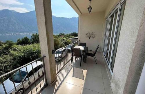 Prcanj Apartment | Deniz Apartment Kotor bay view apartment with terrace and pool