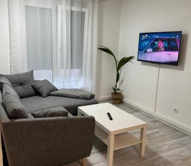 Mengshausen Apartment | Family-Friendly Deniz’s Serviced Apartment with High Ratings