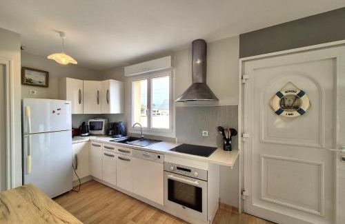 Denneville House | Pet-Friendly Seafront Holiday Home with Beautiful Garden