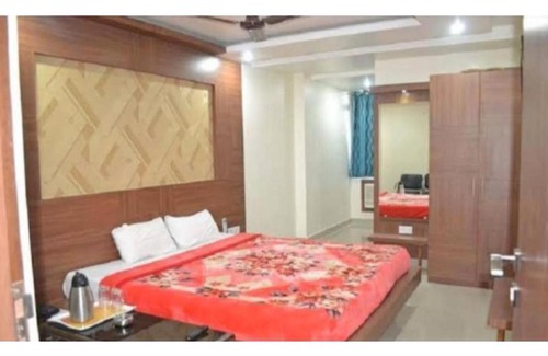 Deoghar House | Experience Deoghar Palace: 10/10 Stay with Breakfast Included