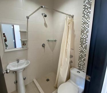 Salinas Apartment | Depa en Salinas en condo privado a una calle del mar con parqueo
