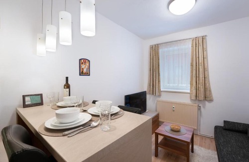 Dolni Morava Apartment | Pet-Friendly Getaway at Depandance MARNET Sněžník