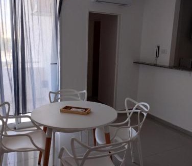 San Nicolas de los Arroyos Apartment | Central Apartment for Families - Newly Equipped and Rated 9.1