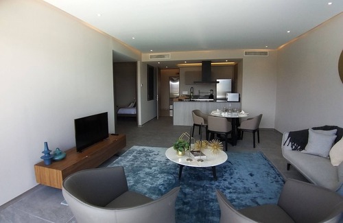 Queretaro House | Relaxing 2-Bedroom Retreat at High Park with Pool Access