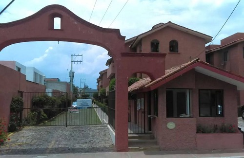 zona dos extendida House | Convenient Downtown Apartment with Parking & Pet-Friendly Amenities