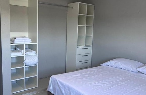 General Juan Madariaga Apartment | Exceptional Departamendo Madariaga: Family-Friendly Retreat
