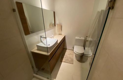 Mercurio Apartment | Cozy One-Bedroom Retreat - Latitud La Victoria Near Downtown