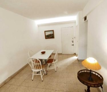 La Perla Apartment | Cozy 2-Room Apartment in Prime Location - Guest Rated 9.2