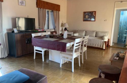 Gualeguay Apartment | Charming 2-Bedroom Apartment with Child-Friendly Amenities