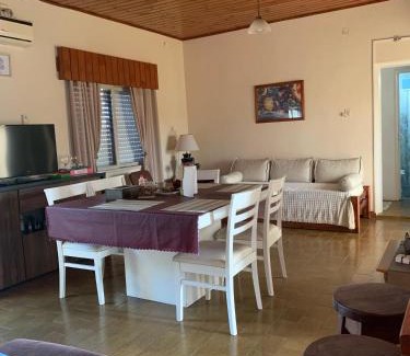 Gualeguay Apartment | Charming 2-Bedroom Apartment with Child-Friendly Amenities