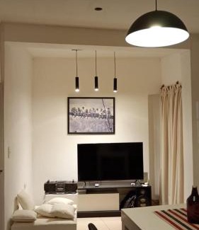 Parana Apartment | Modern 2-Bedroom Apartment Near Park with Hot Tub
