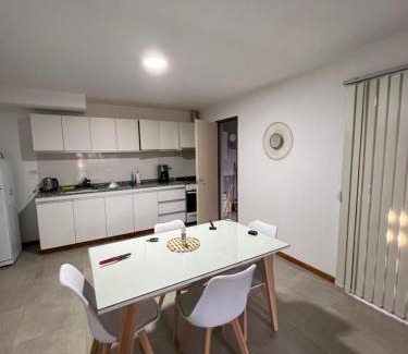 Tunuyan Apartment | Guest Rated 9.5: Comfortable 2-Bedroom Ground Floor Stay